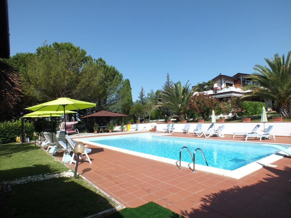 Villa Serena Assisi Luaran gambar