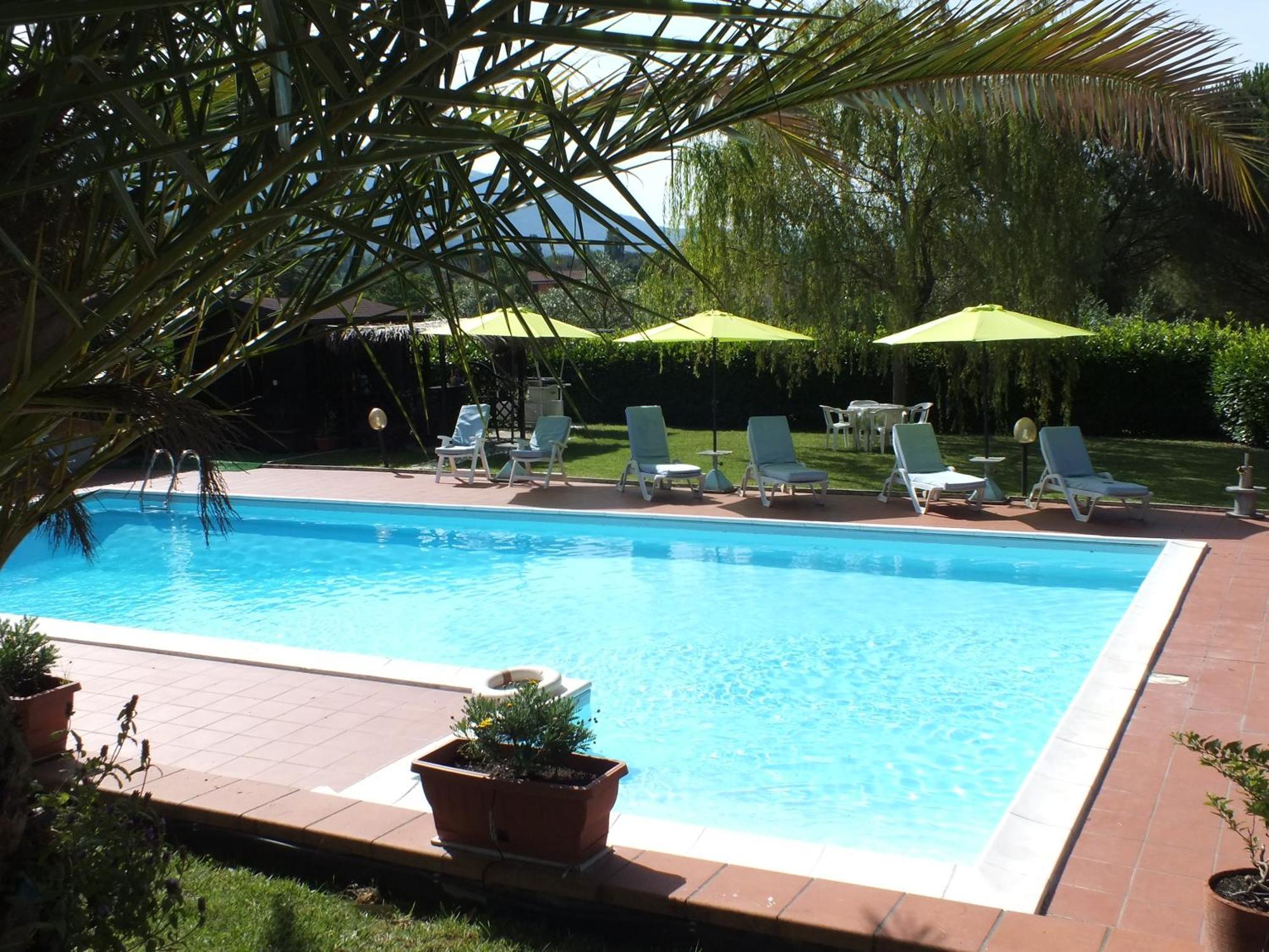 Villa Serena Assisi Luaran gambar
