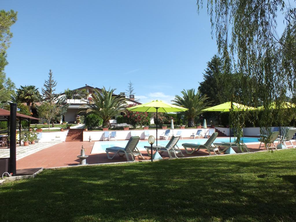 Villa Serena Assisi Luaran gambar
