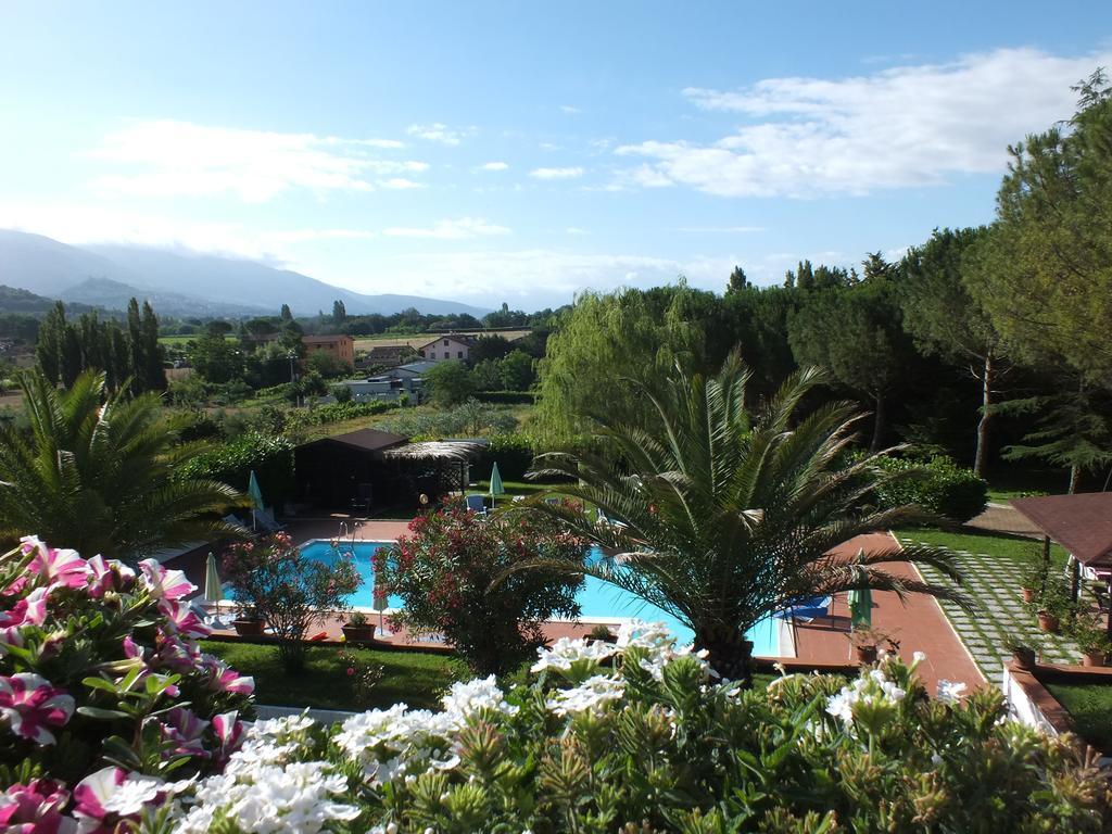 Villa Serena Assisi Luaran gambar